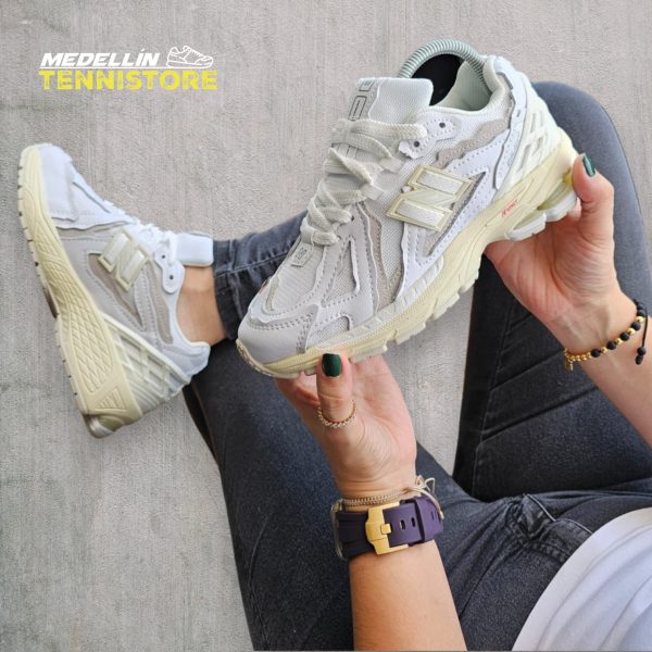 New Balance 1906- mujer