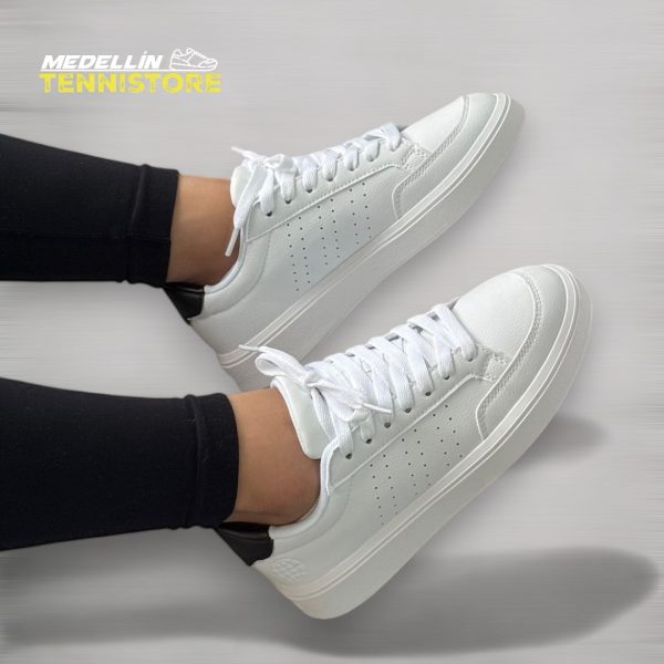 Adidas Nova- mujer