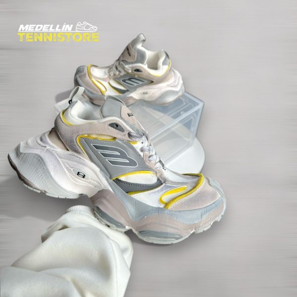Balenciaga Omega- mujer