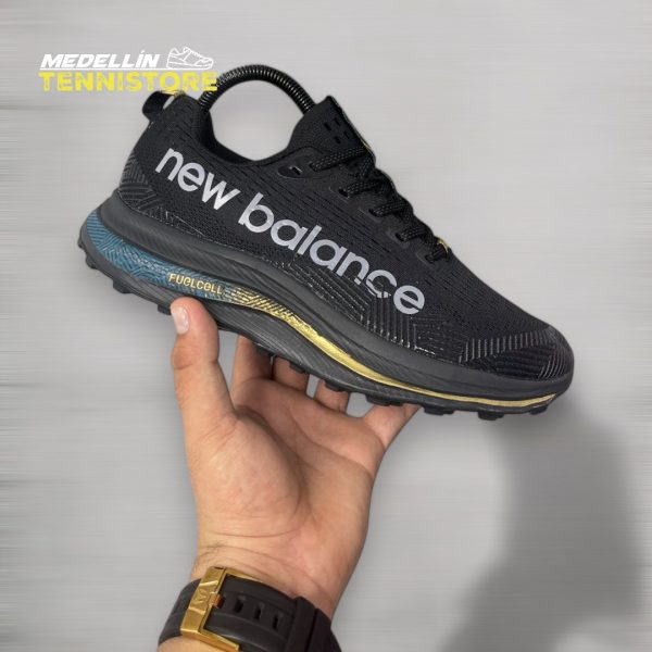New Balance FuelCell SuperComp Trail  – hombre