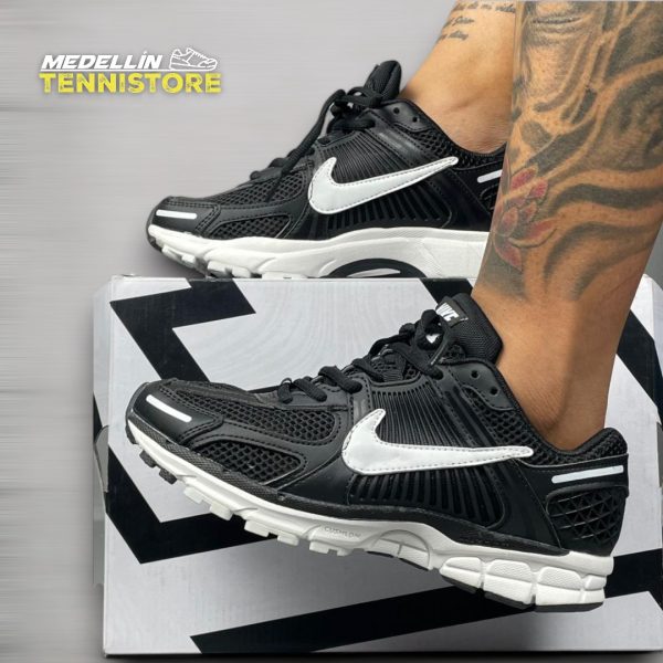 Nike Vomero 5 Hombre