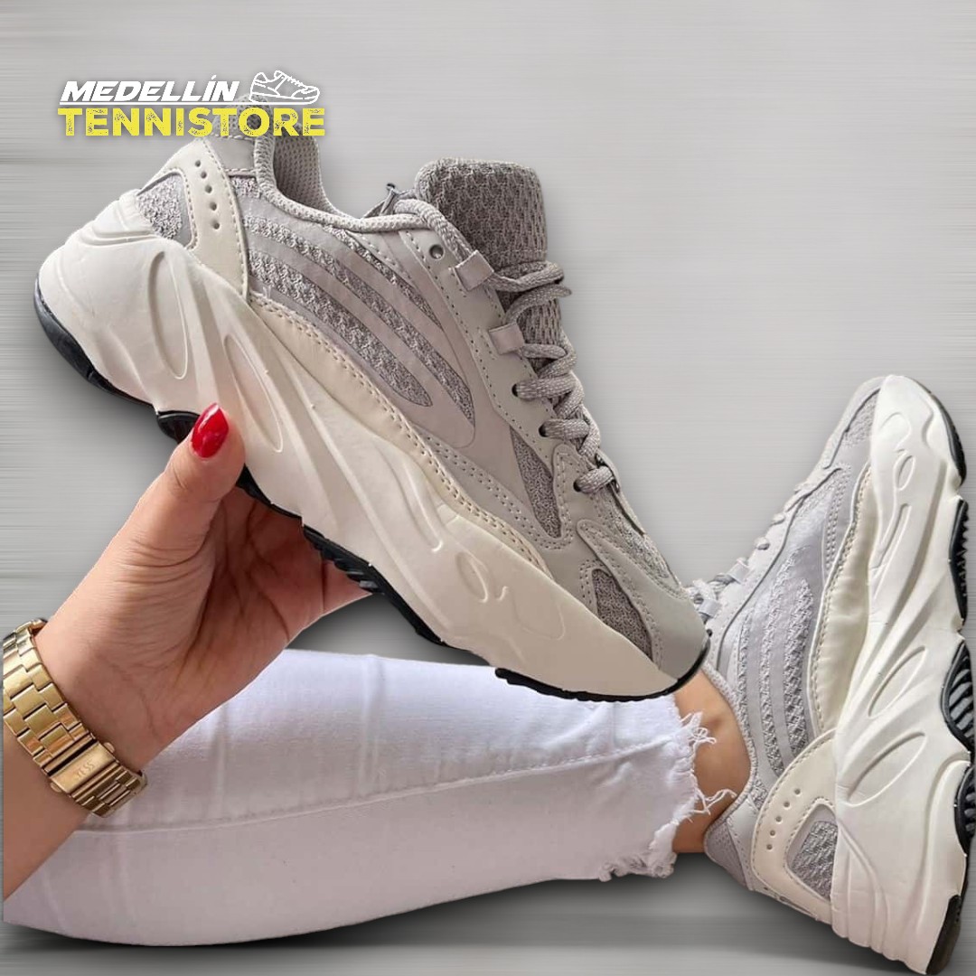 Adidas Yeezy 700- hombre - Imagen 2