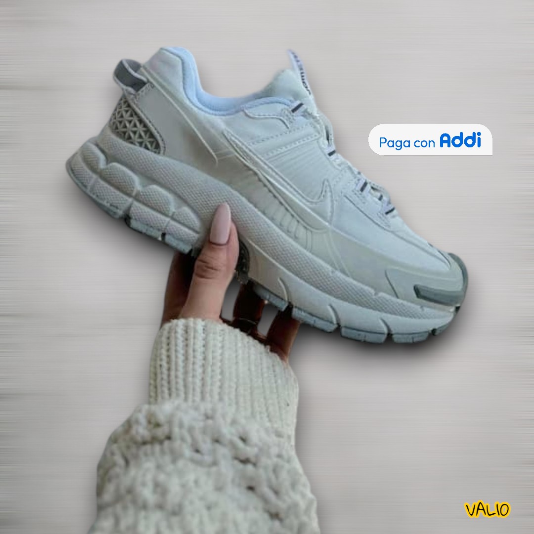 Tenis Nike Vomero 5 Foam. Calidad importada 1.1, diseño moderno y suela con tecnología Foam.