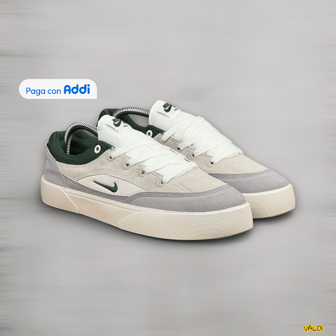 Tenis Nike SB Tabla blanco verde diseño deportivo moderno