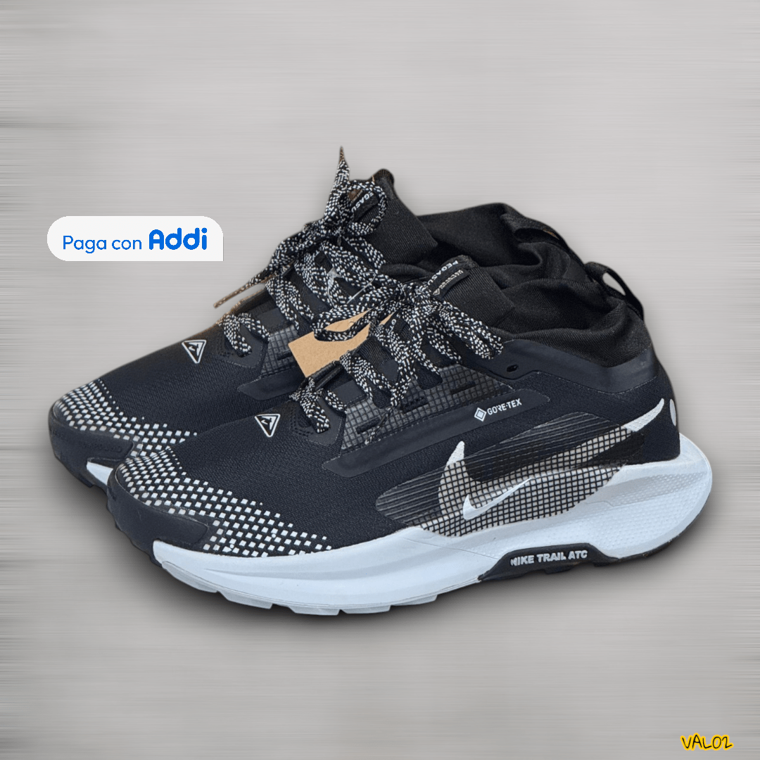 Tenis Nike Zoom Pegasus Trail negro blanco combinación clásica trail