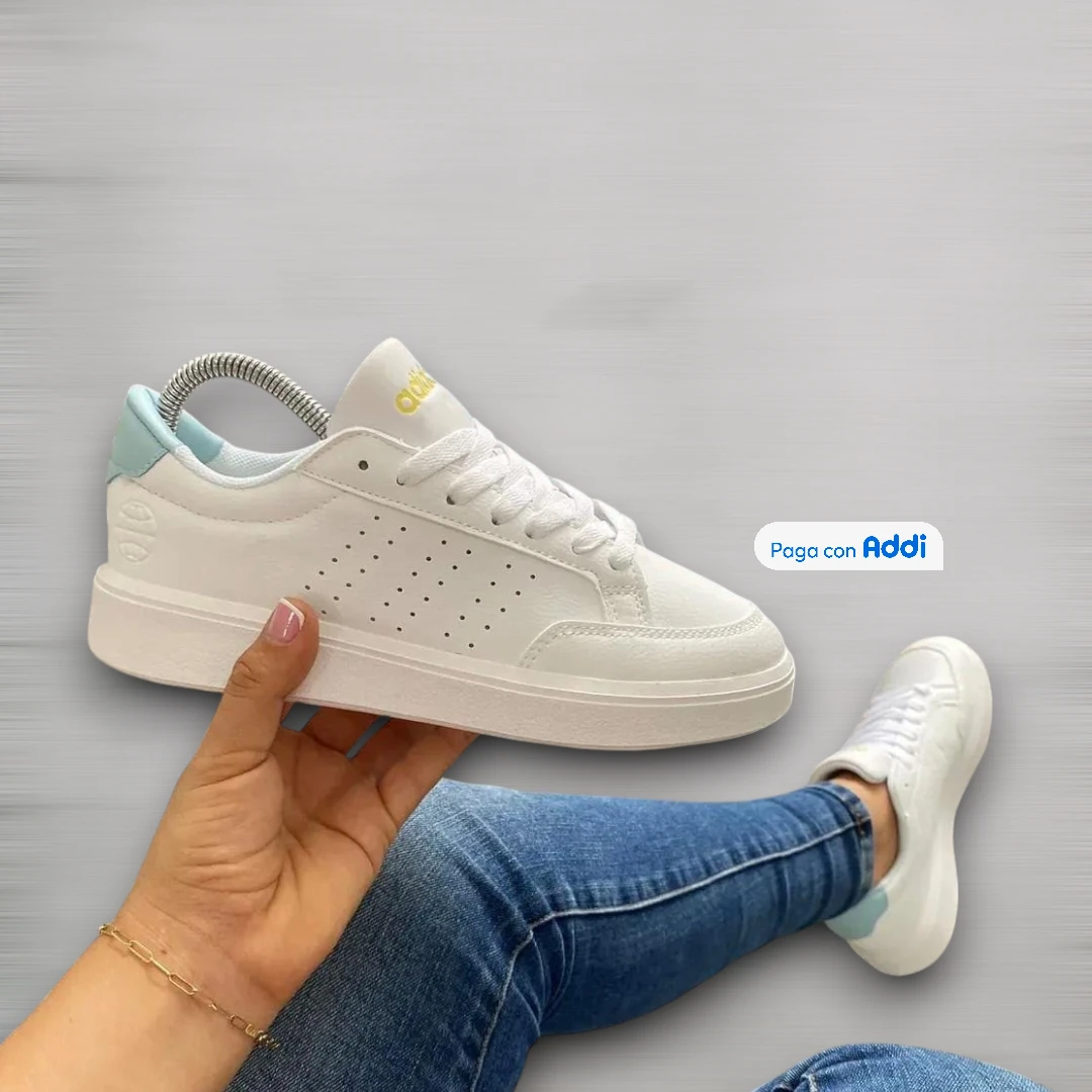 Tenis Adidas Neo blanco azul estilo urbano casual para uso diario con suela cómoda y diseño moderno