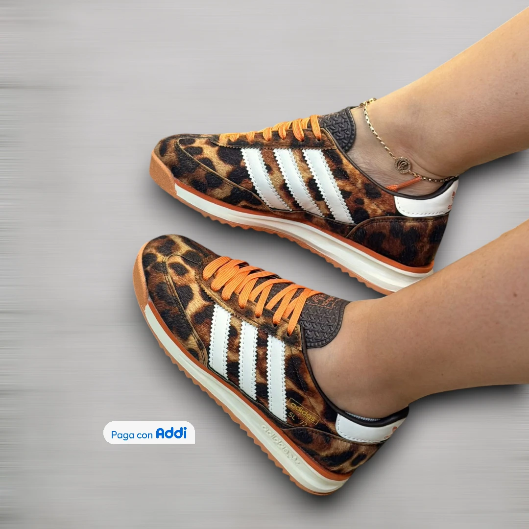 Tenis Adidas SL-72 animal print naranja para mujer estilo retro urbano con diseño llamativo y comodidad diaria