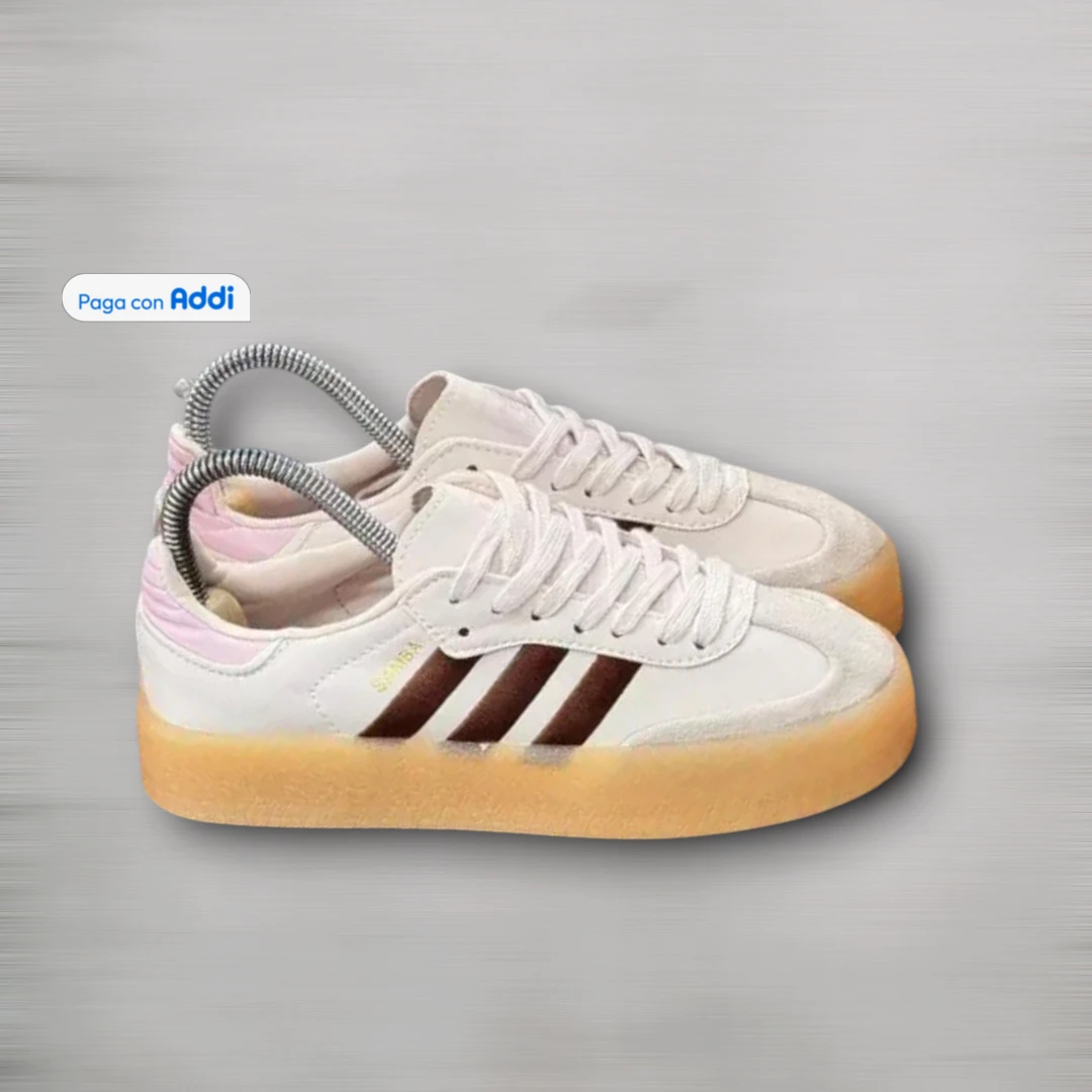 Tenis Adidas Samba Plataforma mujer rosado con silueta moderna, plataforma estilizada y diseño femenino para looks casuales