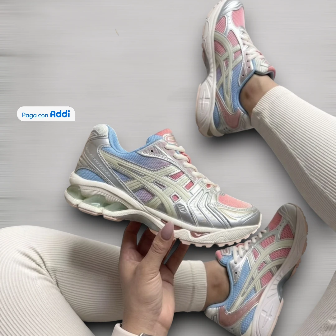 Tenis running Asics Kayano multicolor con plateado para mujer con suela cómoda y amortiguación