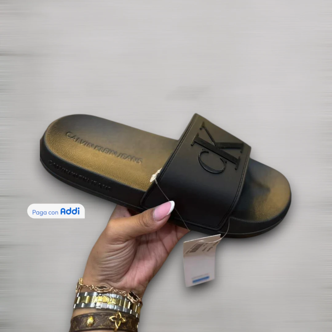Chanclas Calvin Klein top quality surtidas en colores para uso diario con diseño premium y máxima comodidad