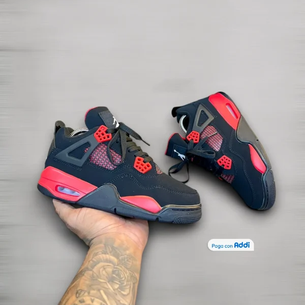 Bota Jordan Retro 4- hombre