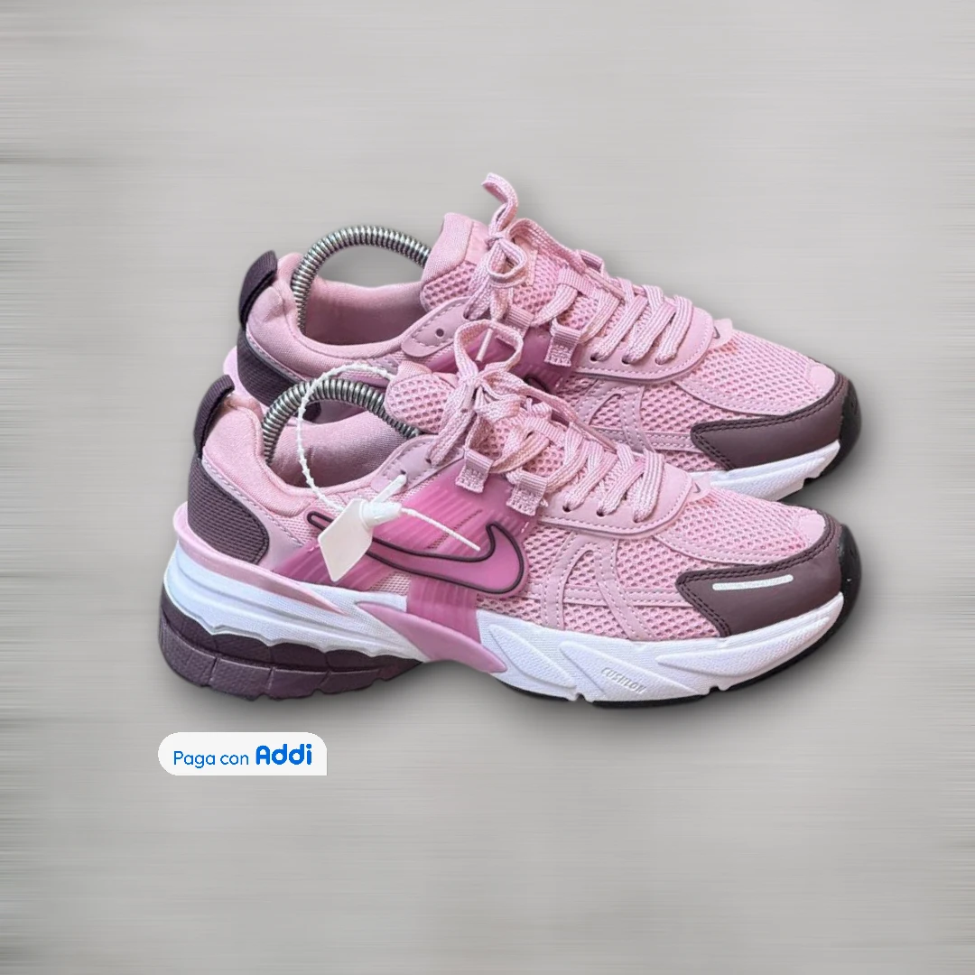 Tenis Nike V2K mujer rosado estilo running urbano para caminar con amortiguación y confort superior
