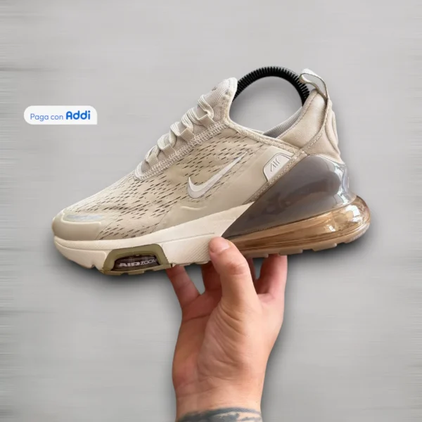 Nike Air Zoom 270- mujer