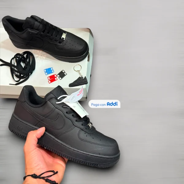 Nike Air Force 1 (AF1)- Hombre