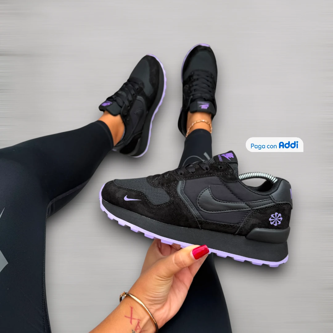 Tenis Nike Internationalist 2 mujer negro estilo urbano para caminar con comodidad y diseño moderno
