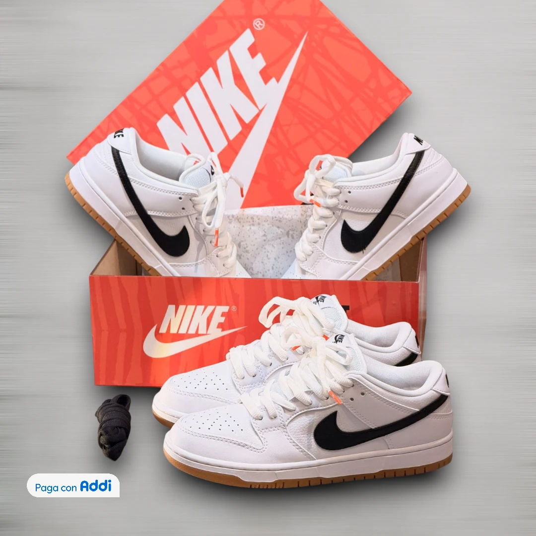 Tenis Nike SB blanco negro estilo skate urbano para caminar con suela resistente y diseño moderno