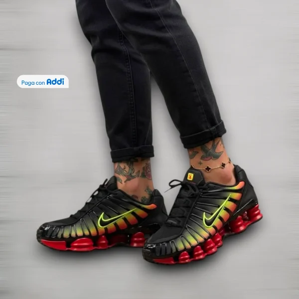 Nike Shox Gusano- hombre
