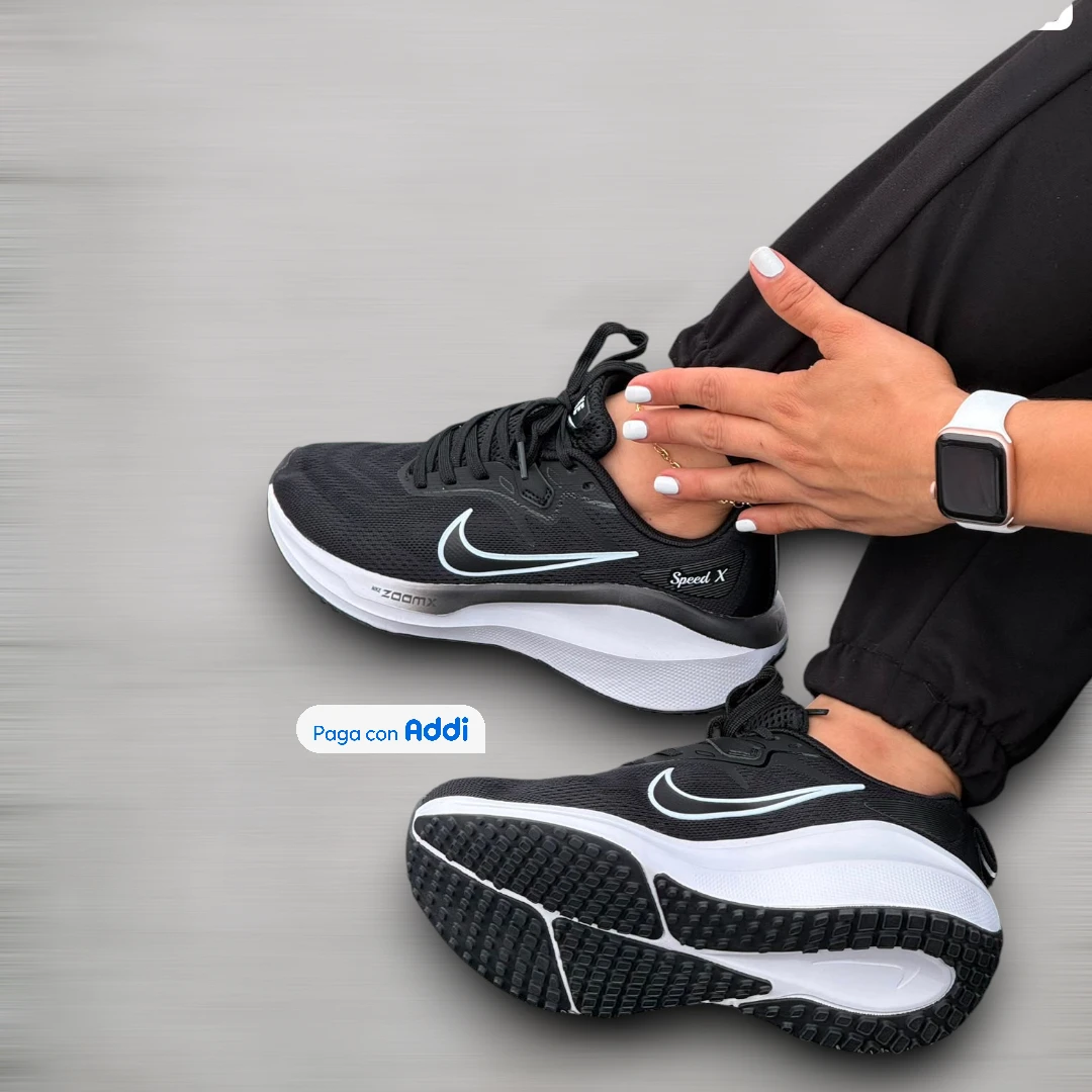 Tenis Nike Speed X mujer negro blanco para running con amortiguación reactiva y máximo confort