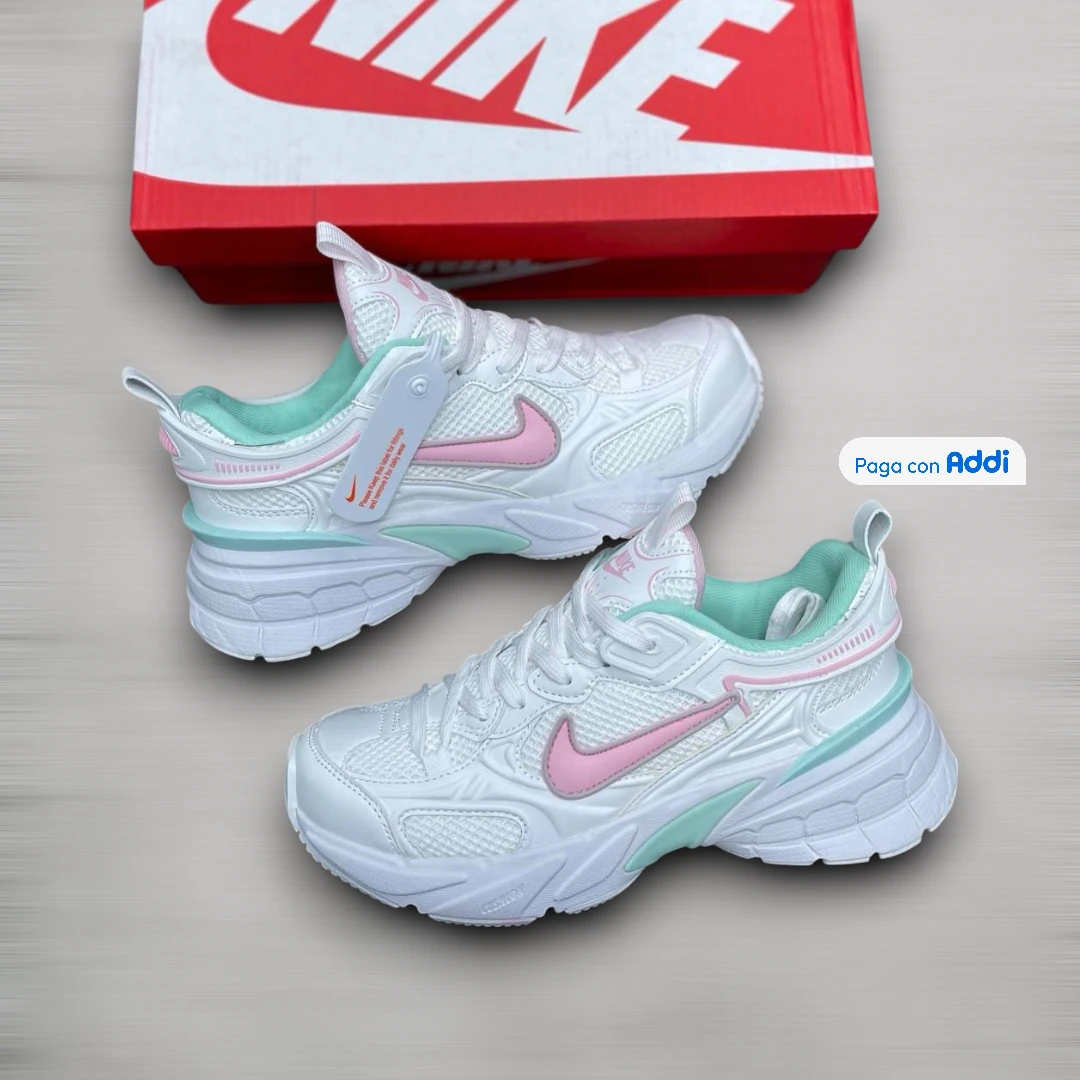 Tenis Nike V5 mujer blanco azul verde estilo running con comodidad premium para entrenamiento y uso diario