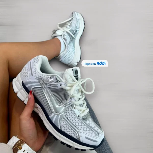 Nike Vomero- mujer