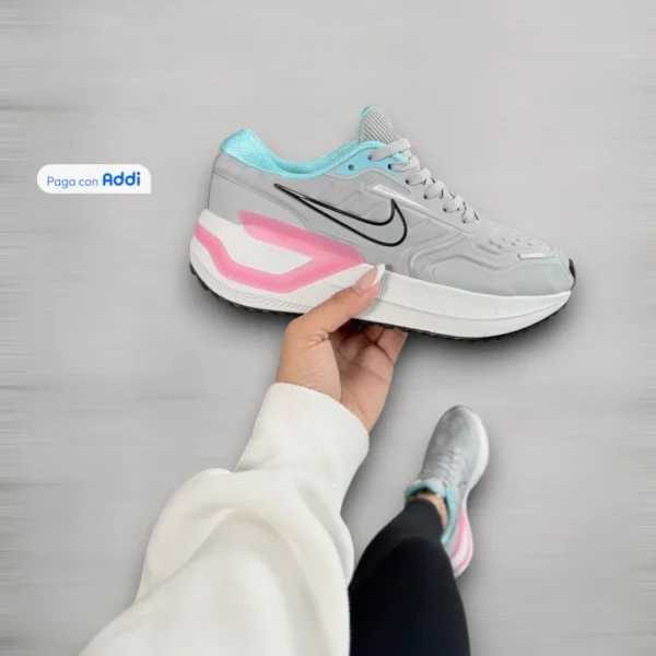 Nike Zoom Color- mujer