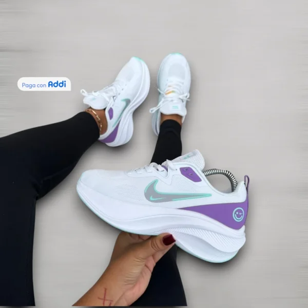 Nike Zoom Happy- mujer