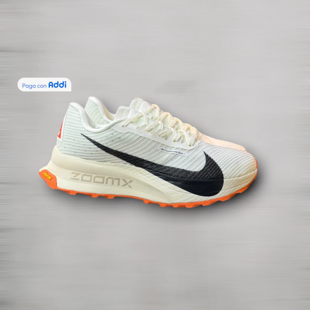 Tenis Nike Zoom Trail hombre blanco negro amarillo para trail running y terrenos exigentes, con tracción, soporte y protección