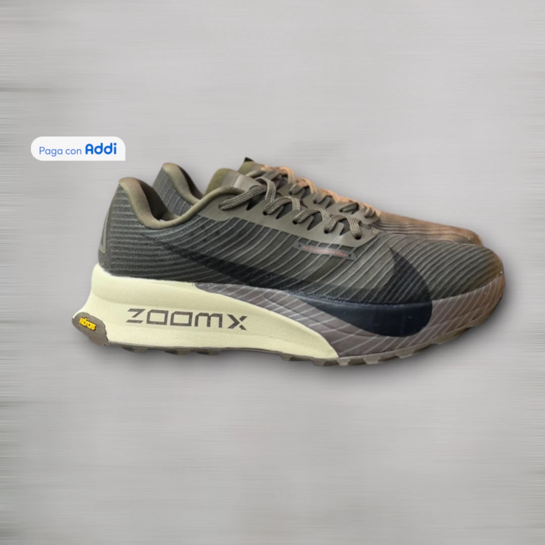 Tenis Nike Zoom Trail hombre verde para trail running y actividades outdoor, con suela de alto agarre, estabilidad y comodidad