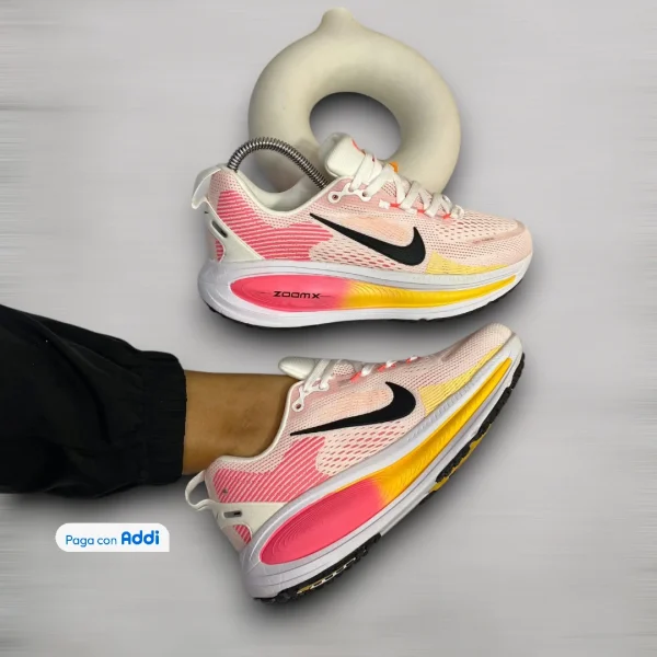 Nike Vomero 18- mujer