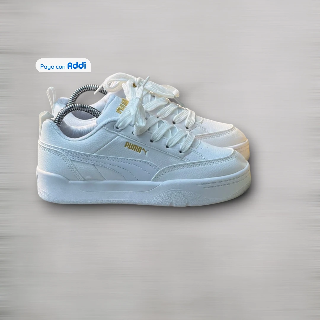 Tenis Puma Park blanco estilo casual urbano para caminar con diseño limpio y comodidad diaria