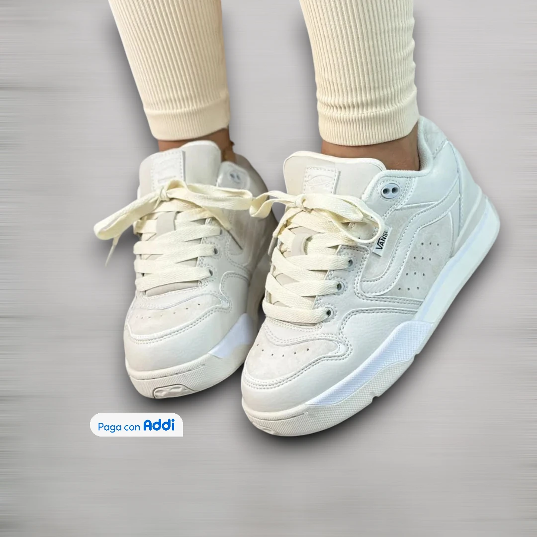 Tenis Vans mujer blanco estilo casual urbano para caminar con comodidad y diseño moderno